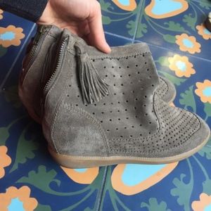 ISABEL MARANT BASLEY PERFORATED WEDGE HEEL